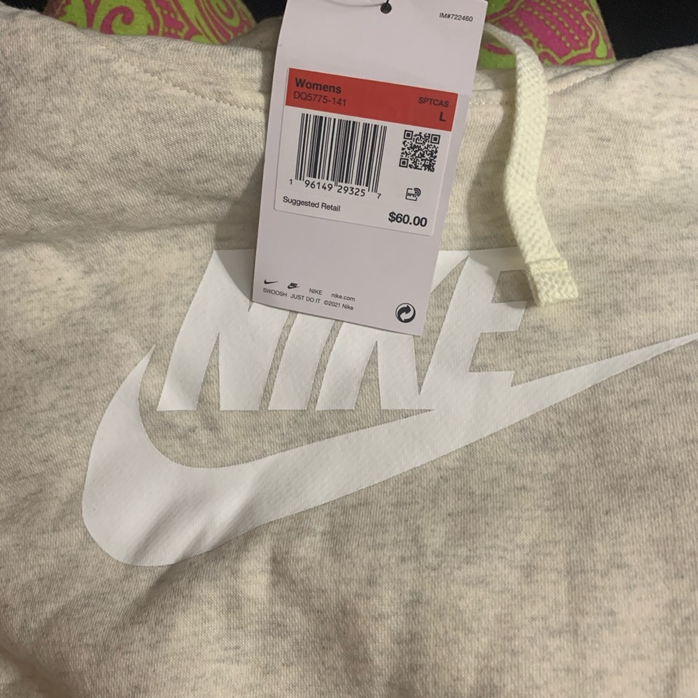 Women’s Nike cream hoodie